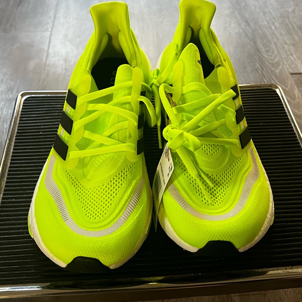 Adidas UltraBOOST Running Shoe Size 11